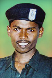 அருளன்